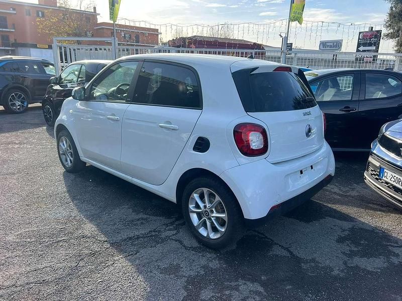 Usata Smart ForFour Passion 90 CV (66 kW) 2019 Bianco Utilitaria