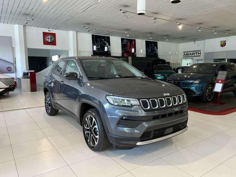 Nuova Jeep Compass Altitude 131 CV (96 kW) 2025 Grigio moda SUV