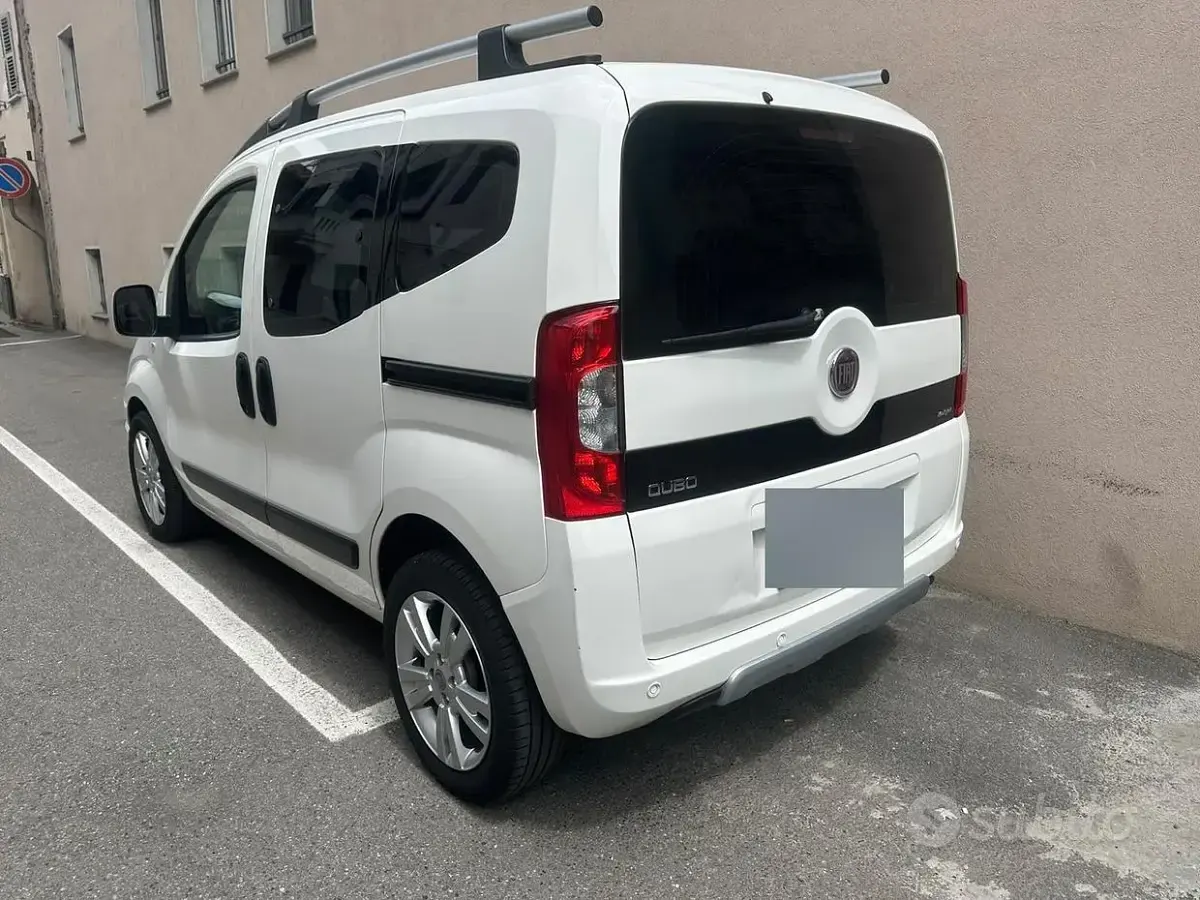 Usata Fiat Qubo Trekking 75 CV (55 kW) 2014 Bianco Monovolume