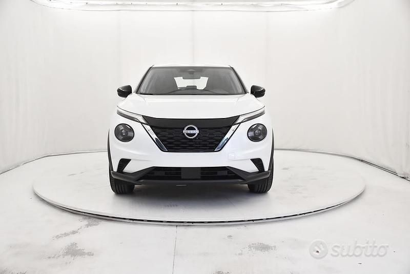 Nuova Nissan Juke Acenta 114 CV (83 kW) 2025 White pearl SUV