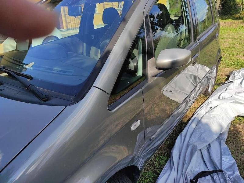 Usata Fiat Idea 77 CV (56 kW) 2009 Grigio Monovolume