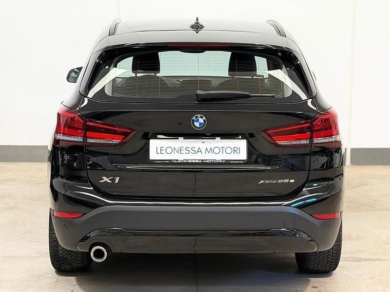 Usata BMW X1 Advantage 125 CV (91 kW) 2021 Nero SUV