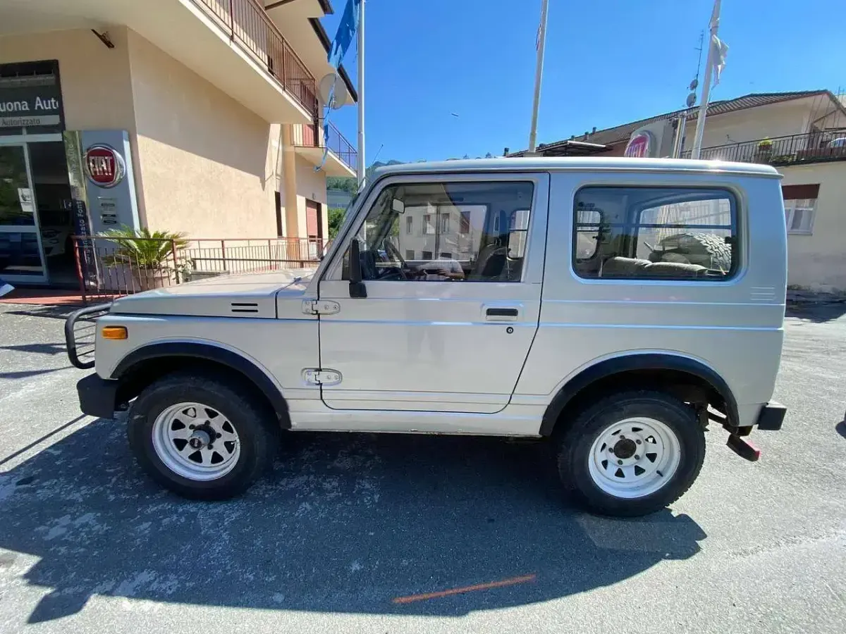 Usata Suzuki Samurai 45 CV (33 kW) 1991 Argento SUV