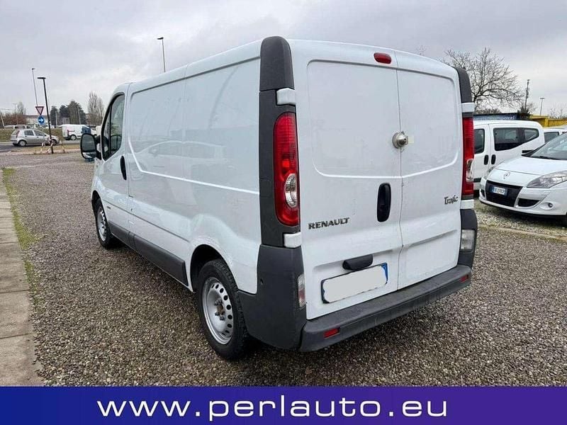 Usata Renault Trafic 115 CV (84 kW) 2010 Bianco Monovolume