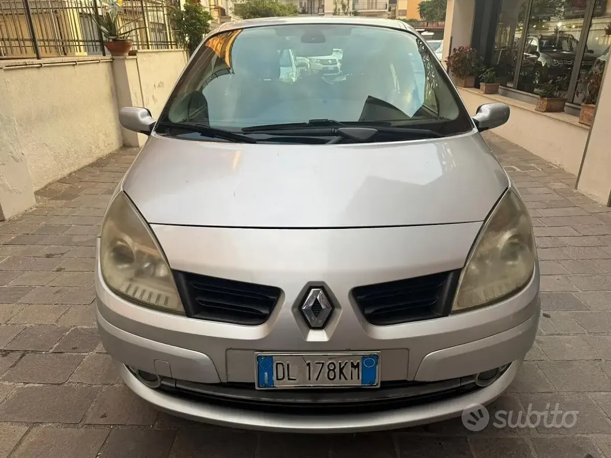 Usata Renault Scenic E-Tech 131 CV (96 kW) 2008 Grigio Monovolume