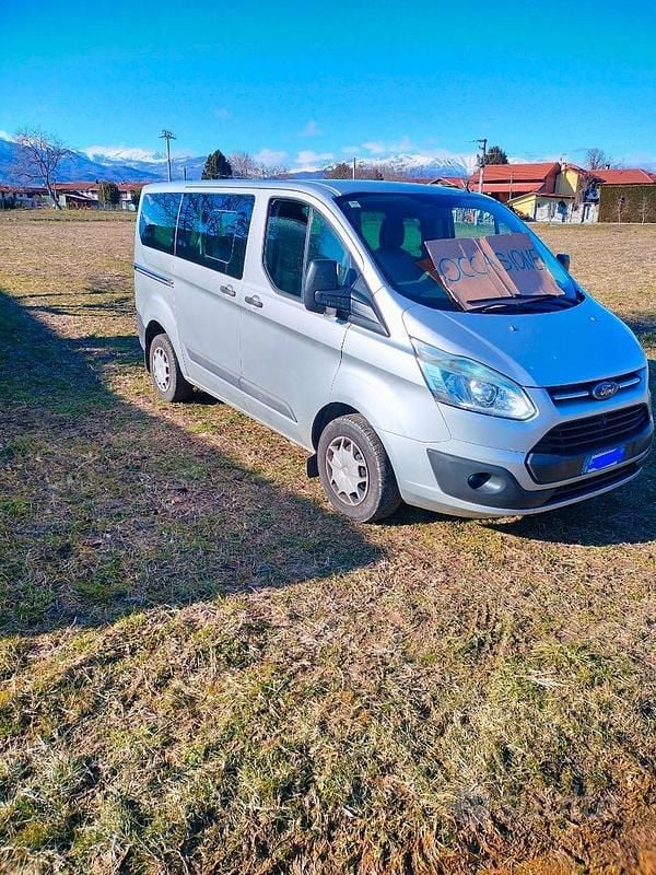 Usata Ford Transit Custom 101 CV (74 kW) 2015 Grigio Berlina