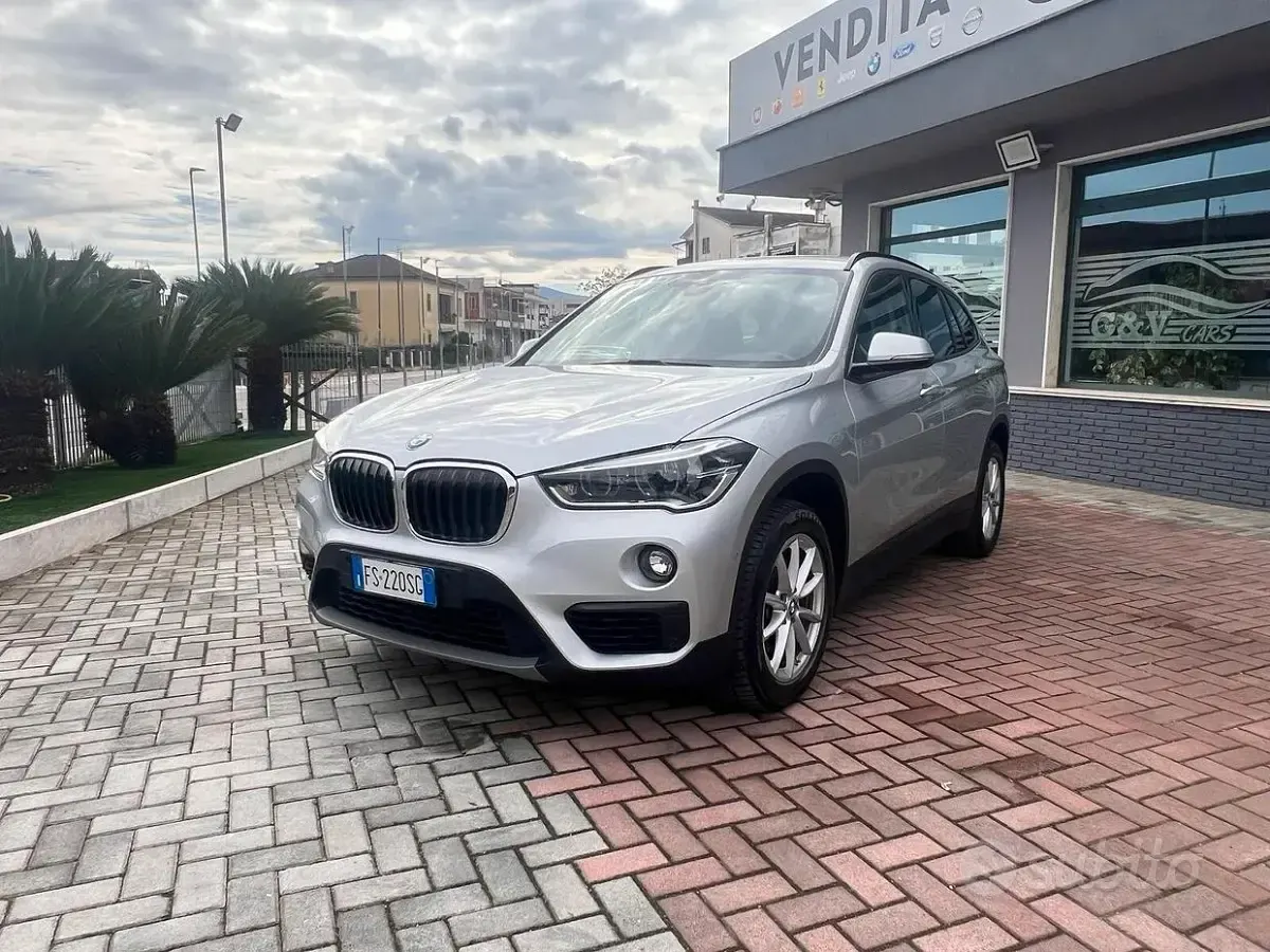 Usata BMW X1 150 CV (110 kW) 2018 Grigio SUV