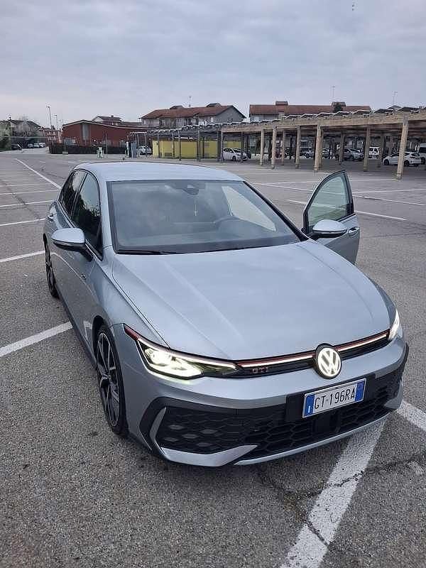 Usata VW Golf VIII Ultimate 265 CV (194 kW) 2024 Berlina