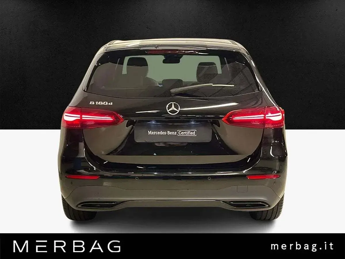 Usata Mercedes B180 Business 116 CV (85 kW) 2025 Nero Utilitaria