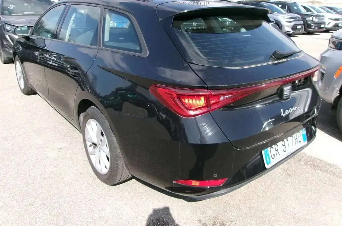 Usata Seat Leon ST Style 116 CV (85 kW) 2023 Nero Station wagon