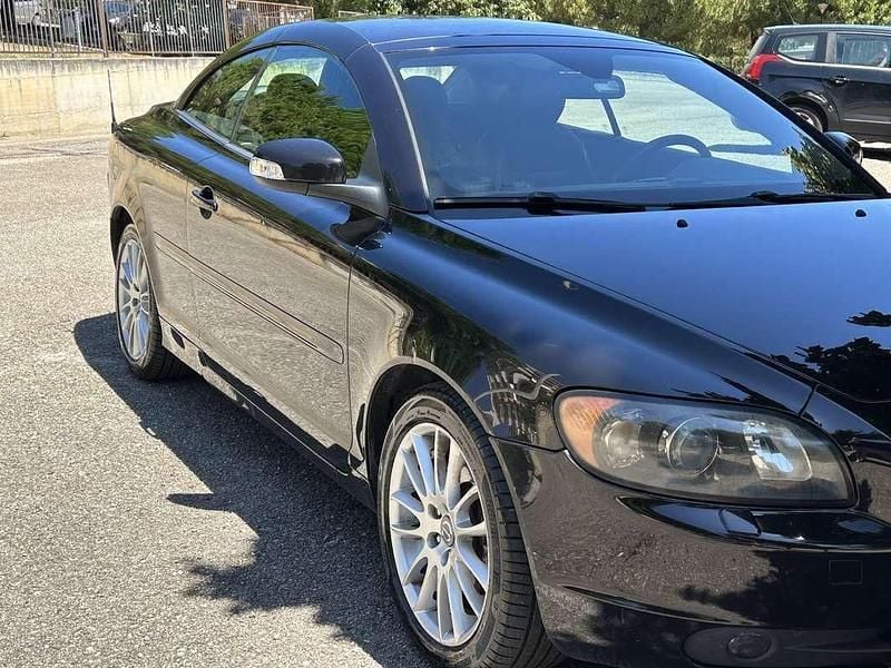 Usata 2007 Volvo C70 Momentum Cabrio | 4750 € (Buon prezzo) - Immagine 1/4