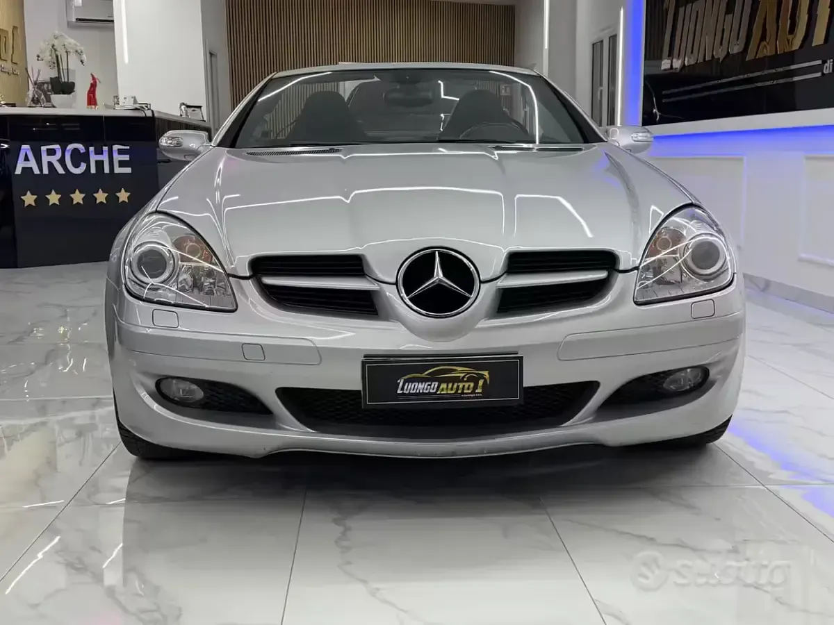 Usata Mercedes SLK200 163 CV (119 kW) 2004 Grigio Cabrio
