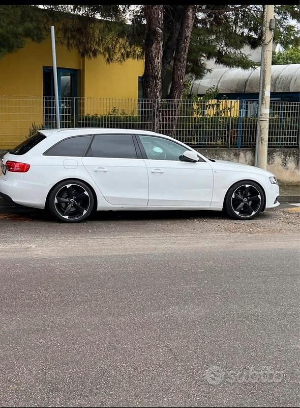 Usata 2009 Audi A4 S-Line Station wagon | 5499 € - Immagine 1/4