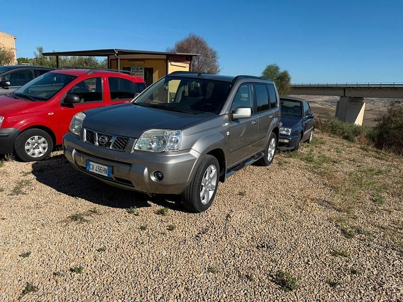 Begagnad Nissan X-Trail 136 HK (100 kW) 2005 Silver SUV