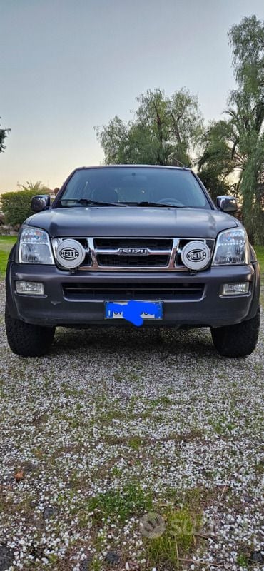 Usata Isuzu D-Max 2004 Grigio Pick-up