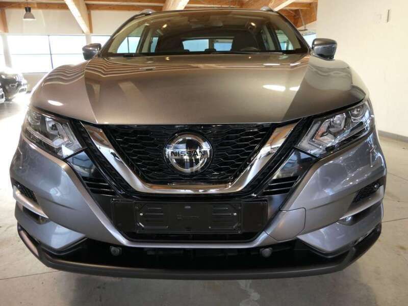 Usata Nissan Qashqai Tekna 160 CV (117 kW) 2019 Grigio scuro SUV