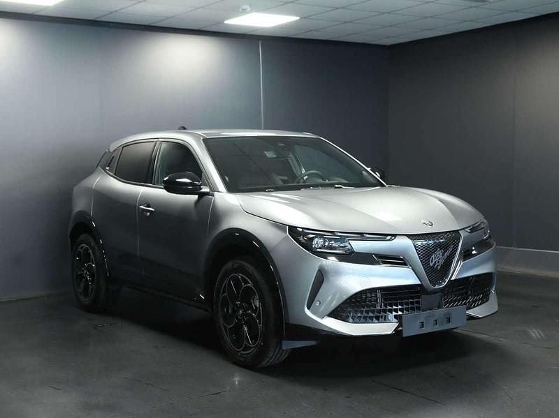 Nuova Alfa Romeo Junior 136 CV (100 kW) 2025 Grigio SUV