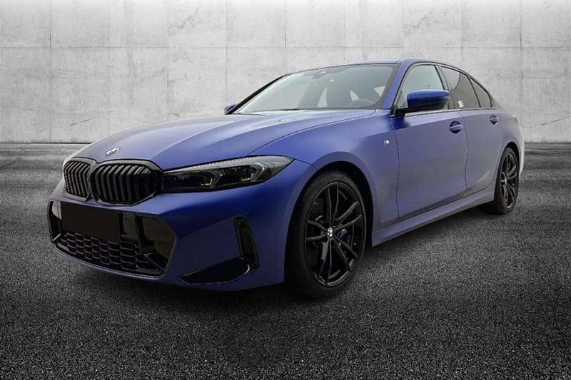 Usata BMW 330 M Sport 245 CV (180 kW) 2024 Blu/azzurro Berlina