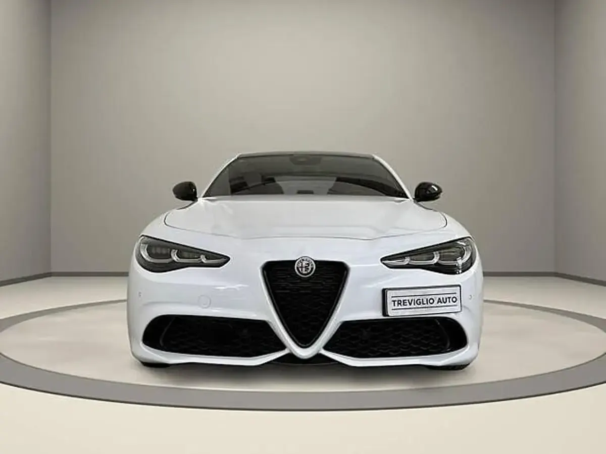 Gebraucht Alfa Romeo Giulia 209 PS (153 kW) 2024 Weiß Limousine