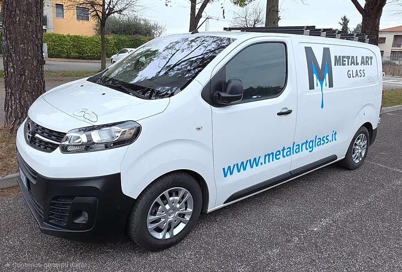 Usata Opel Vivaro 179 CV (131 kW) 2021 Bianco Monovolume