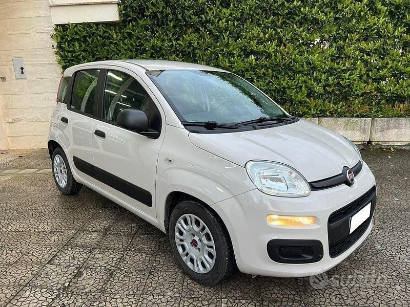 Usata Fiat Panda 69 CV (50 kW) 2017 Beige Utilitaria