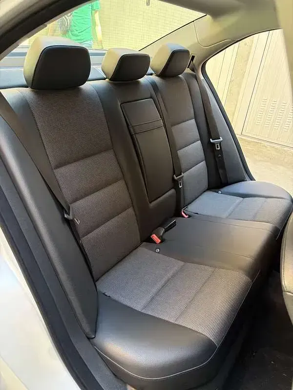 Usata Mercedes C250 Avantgarde 204 CV (150 kW) 2009 Argento Berlina