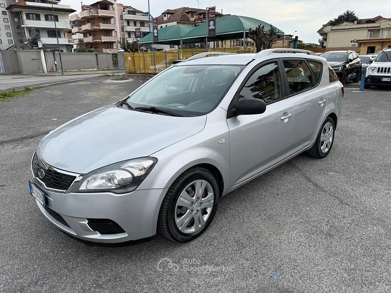 Usata Kia Ceed Sportswagon LX 90 CV (66 kW) 2010 Grigio Station wagon
