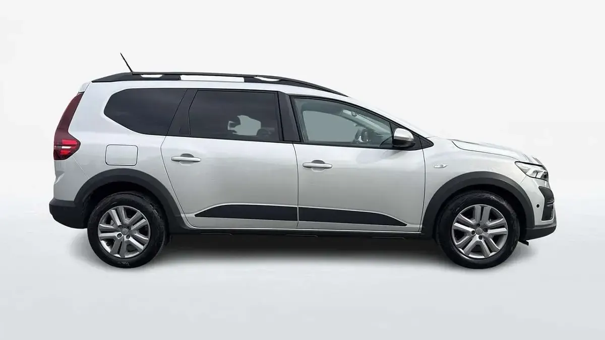 Occasion Dacia Jogger Expression 101 ch (74 kW) 2023 Gris Monospace