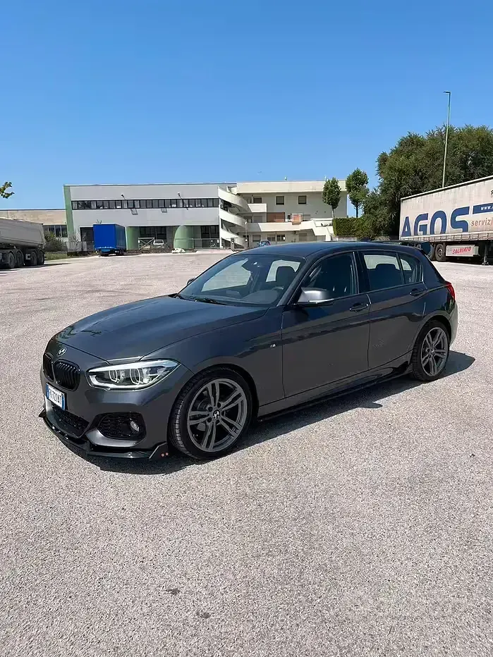 Usata BMW 118 150 CV (110 kW) 2017 Grigio Utilitaria