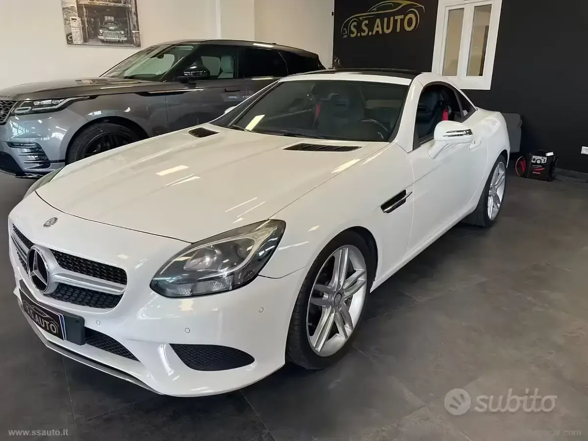 Usata Mercedes SLC250 204 CV (150 kW) 2017 Bianco Cabrio