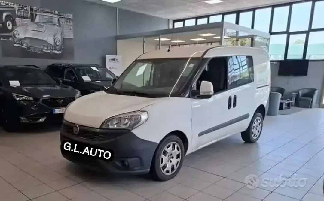Usata Fiat Doblò 135 CV (99 kW) 2016 Bianco Monovolume