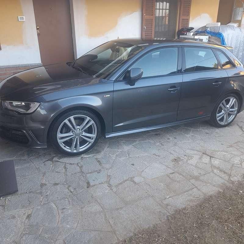 Usata Audi A3 Ambiente 150 CV (110 kW) 2014 Berlina