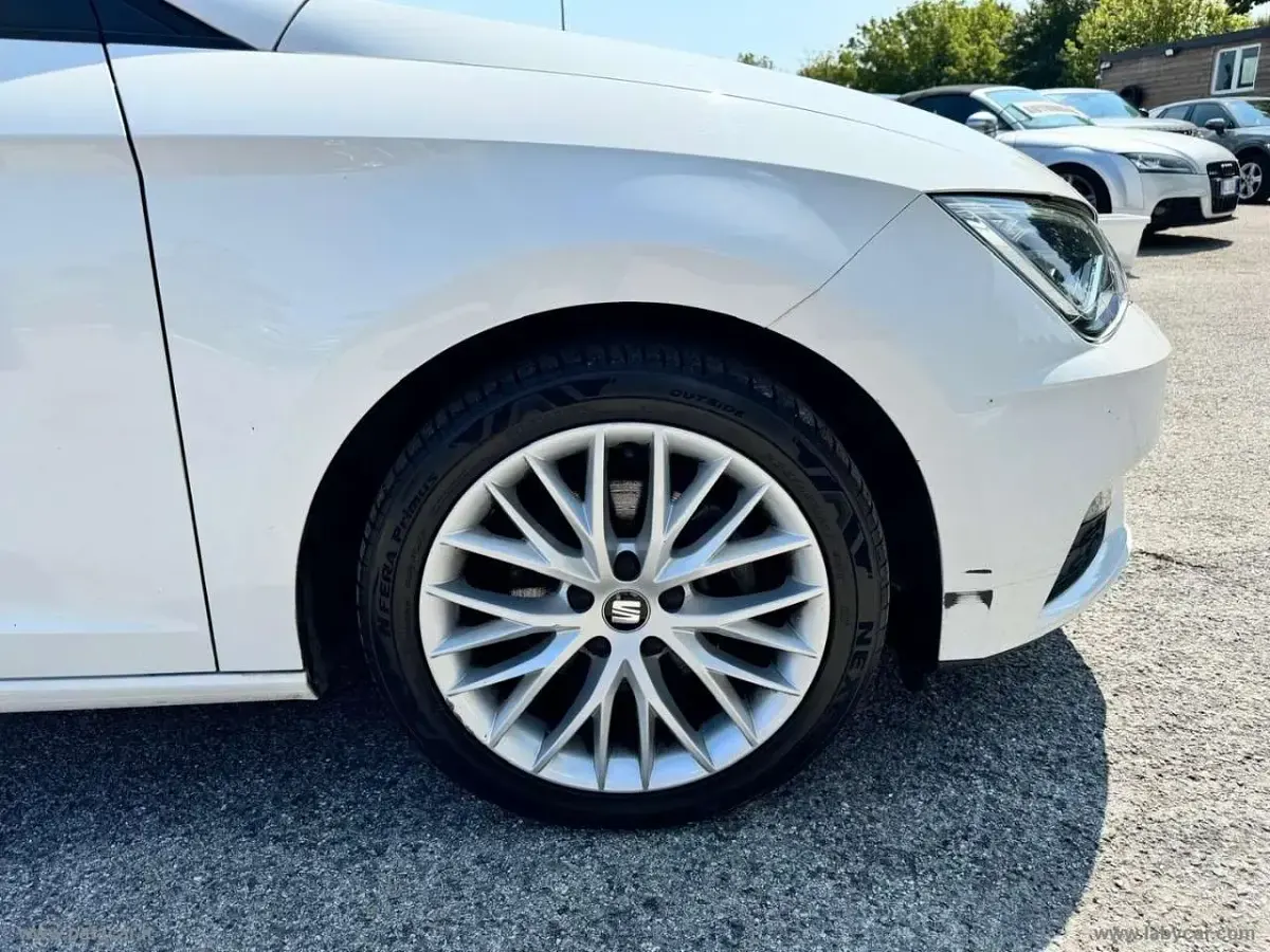 Usata Seat Leon ST Style 116 CV (85 kW) 2020 Bianco Station wagon