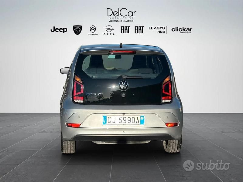 Usata VW up! Move 68 CV (50 kW) 2022 Grigio Utilitaria