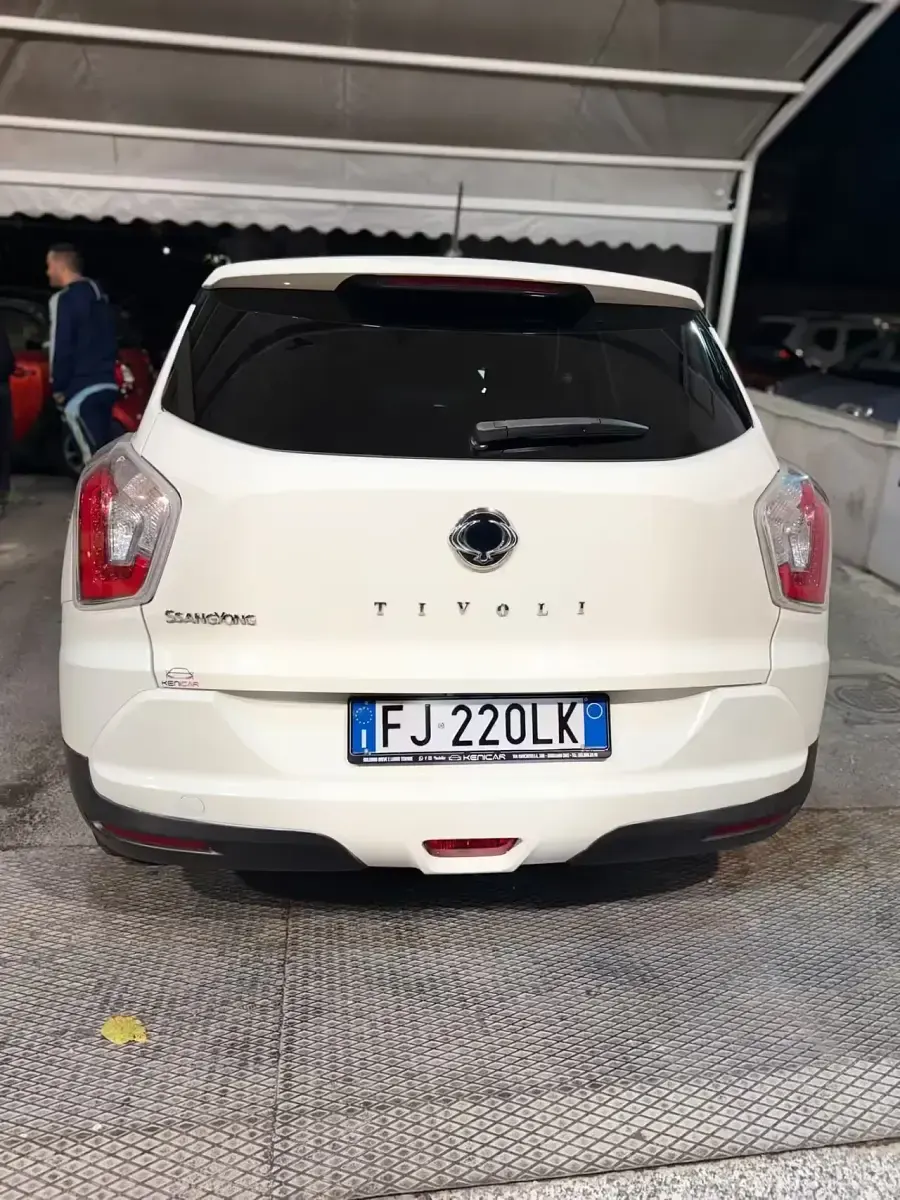 Usata SsangYong Tivoli 115 CV (84 kW) 2017 Bianco SUV