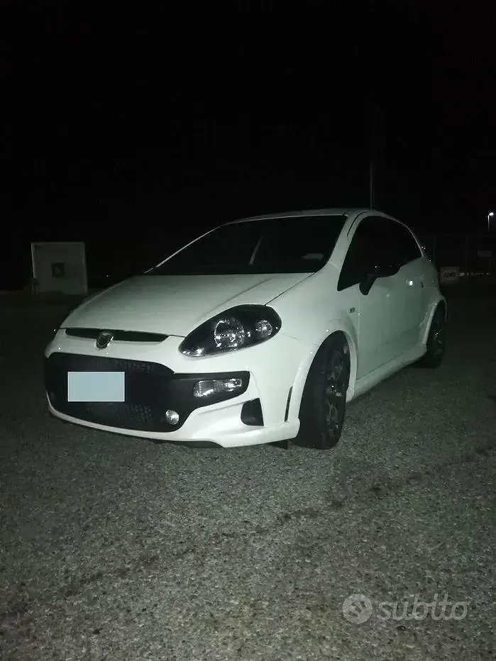 Usata Fiat Grande Punto Abarth 165 CV (121 kW) 2010 Bianco Utilitaria