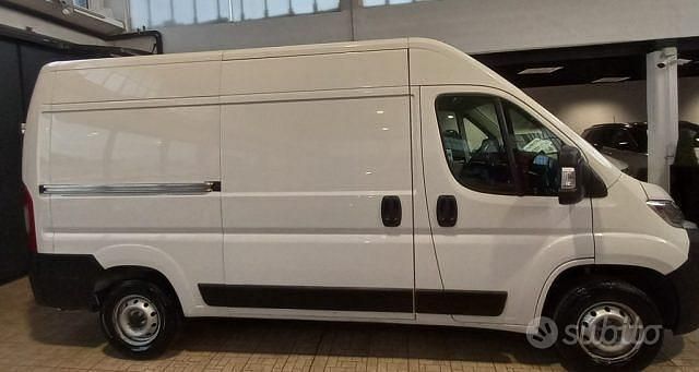 Usata Fiat Ducato 33 140 CV (102 kW) 2023 Bianco Furgone