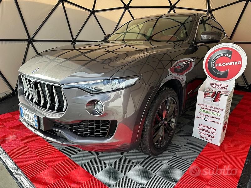 Usata Maserati GranSport 349 CV (256 kW) 2018 Grigio Station wagon