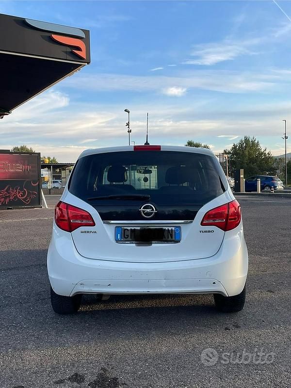 Usata Opel Meriva 120 CV (88 kW) 2012 Bianco Monovolume
