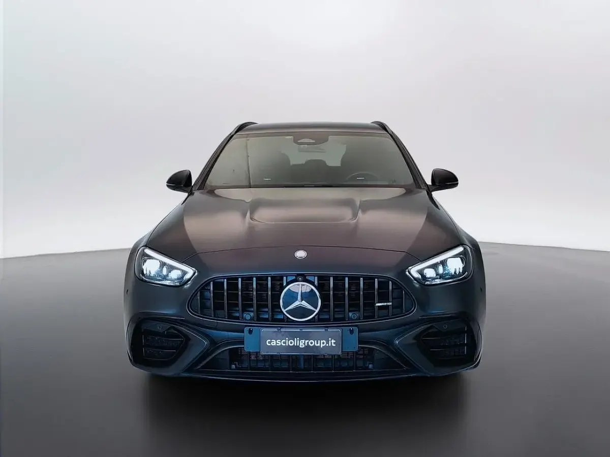 Usata Mercedes S63 AMG Premium Plus 476 CV (350 kW) 2023 Grigio grafite magno Station wagon
