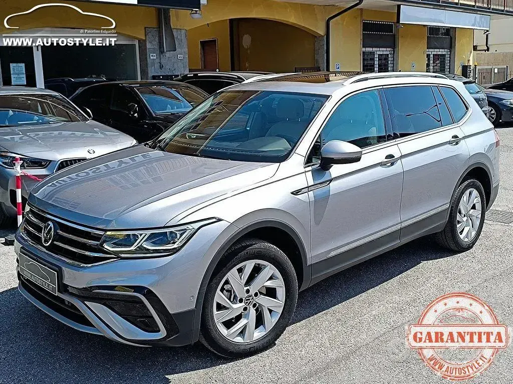 Usata VW Tiguan Allspace Elegance 150 CV (110 kW) 2022 Grigio SUV