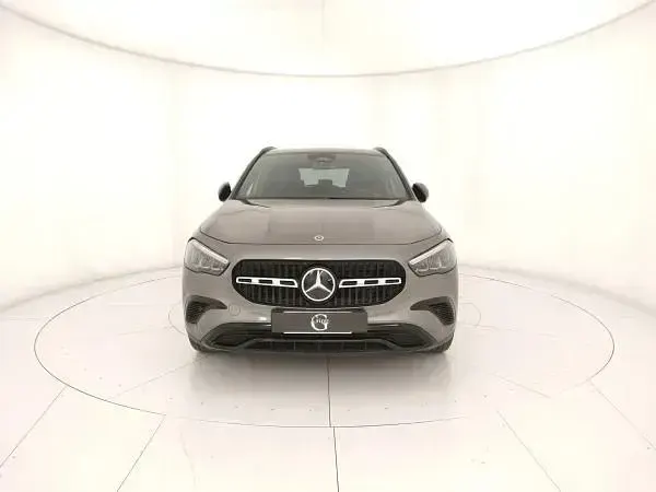 Usata Mercedes GLA180 Advanced Plus 116 CV (85 kW) 2024 Grigio SUV