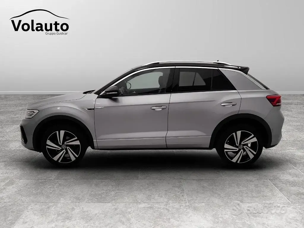 Usata VW T-Roc R-line 150 CV (110 kW) 2024 Grigio SUV