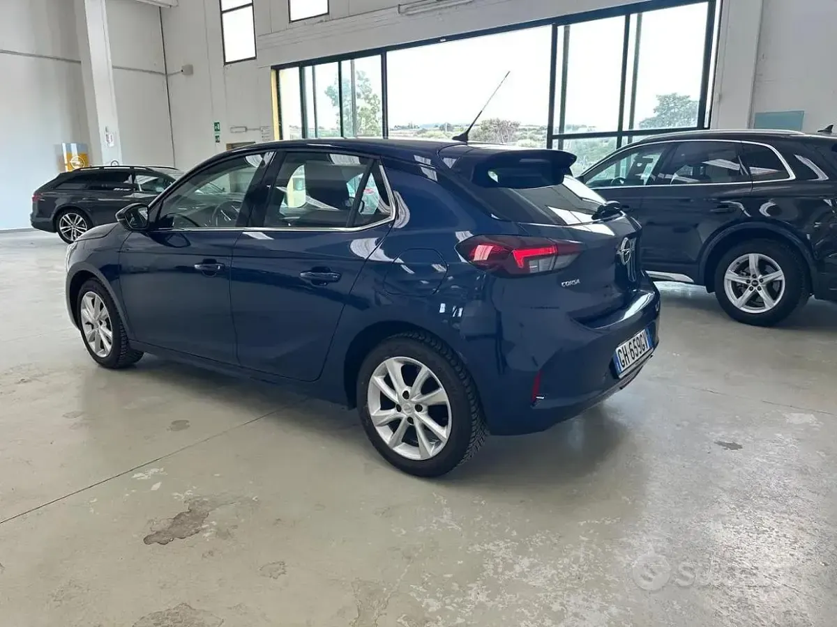 Usata Opel Corsa Elegance 75 CV (55 kW) 2021 Bluazzurro Utilitaria