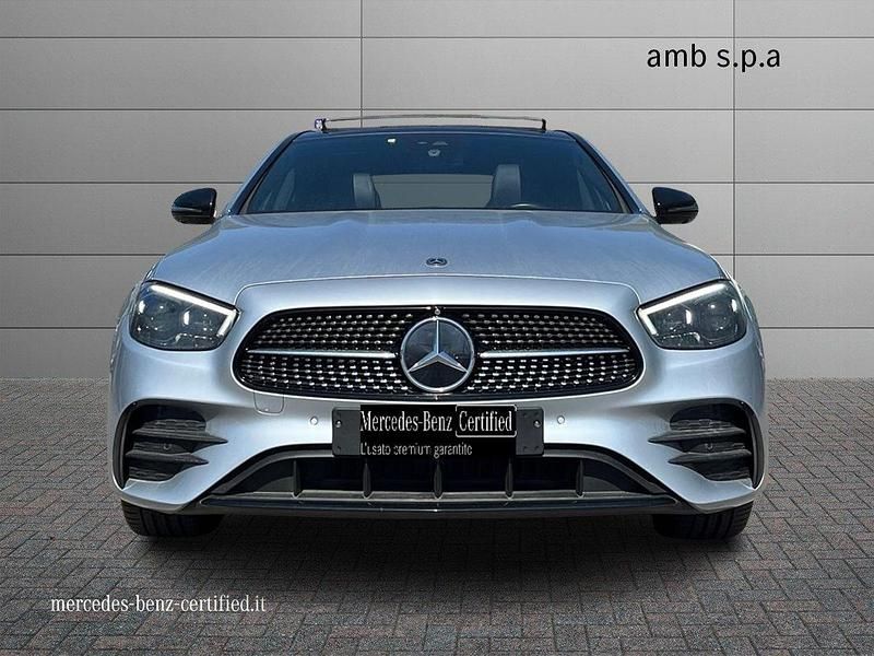 Usata Mercedes E300 Premium Plus 306 CV (225 kW) 2020 Argento Berlina
