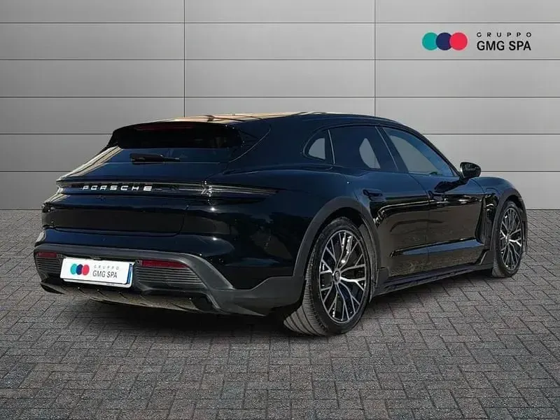 Usata Porsche Taycan 4 Cross Turismo Cross Turismo 280 kW (381 CV) 2023 Nero Station wagon