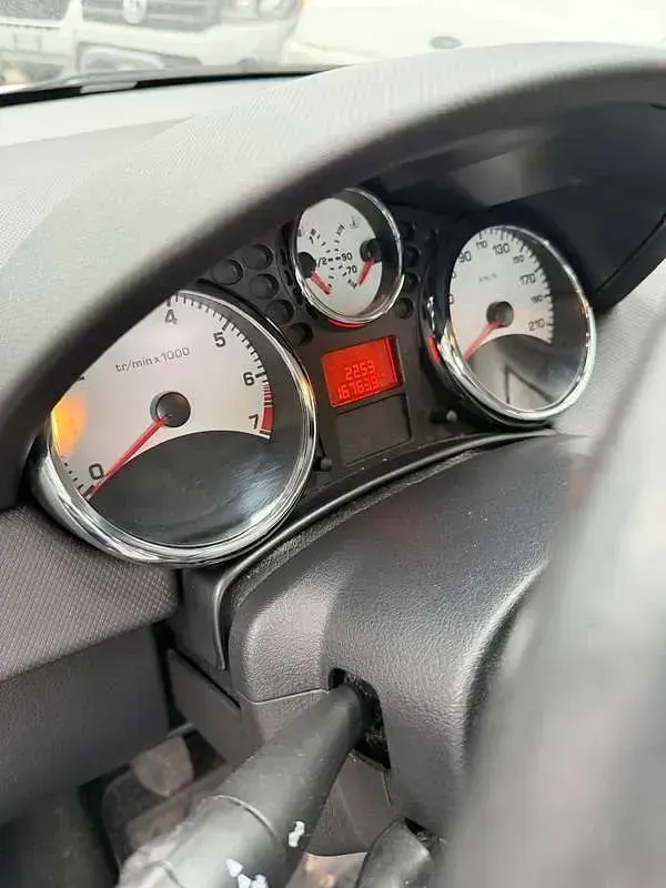 Usata Peugeot 207 Allure 95 CV (69 kW) 2013 Bianco Station wagon