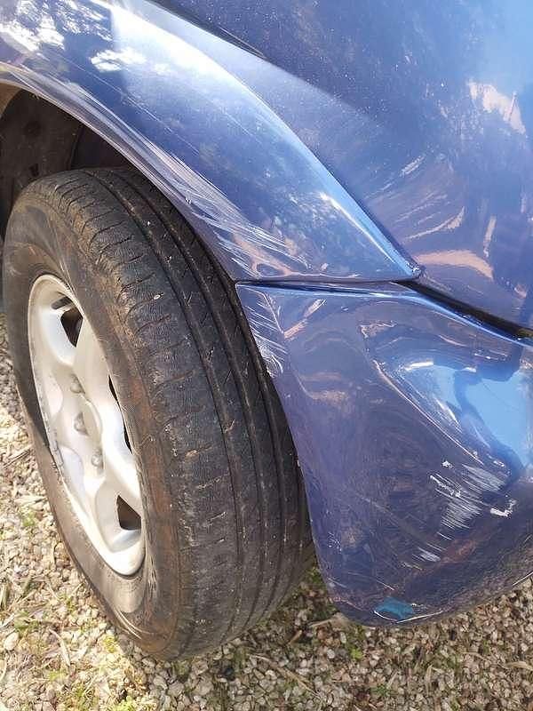 Usata Daihatsu Terios 86 CV (63 kW) 2000 Blu/azzurro SUV