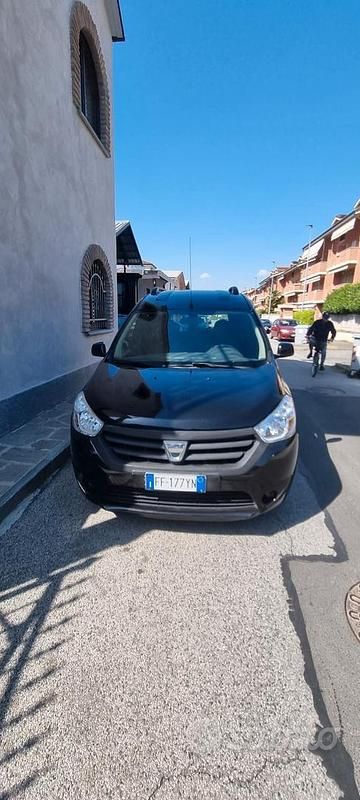 Gebraucht Dacia Dokker 75 PS (55 kW) 2016 Schwarz Van / Kleinbus