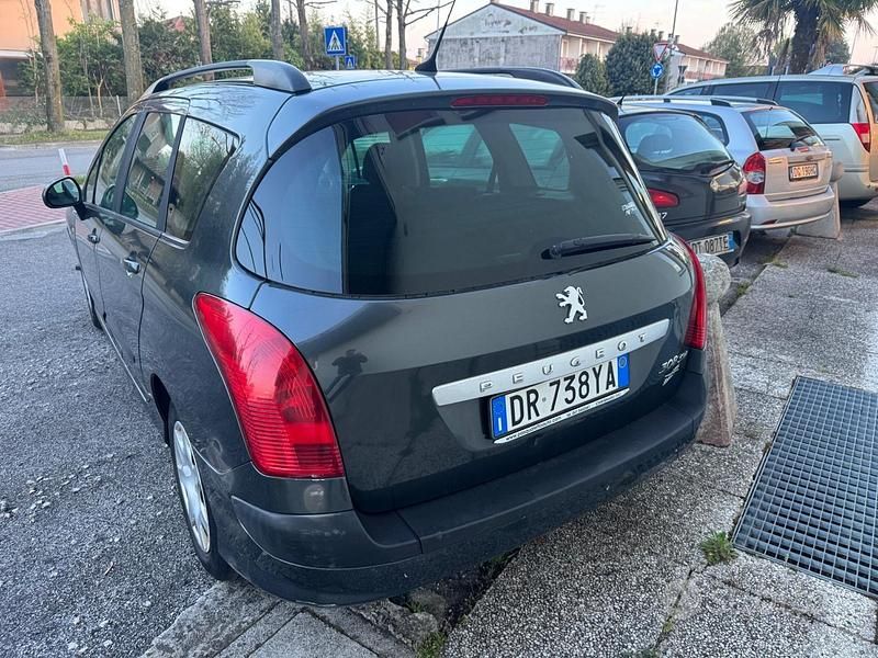 Usata Peugeot 308 109 CV (80 kW) 2008 Grigio SUV